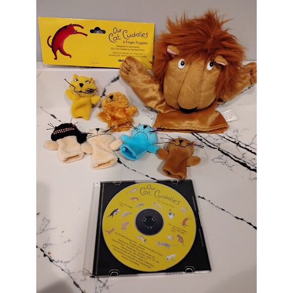 Vintage Child's Play Our Cat Cuddles Finger Puppets, CD Storybook 8 pc set lion - Picture 1 of 7